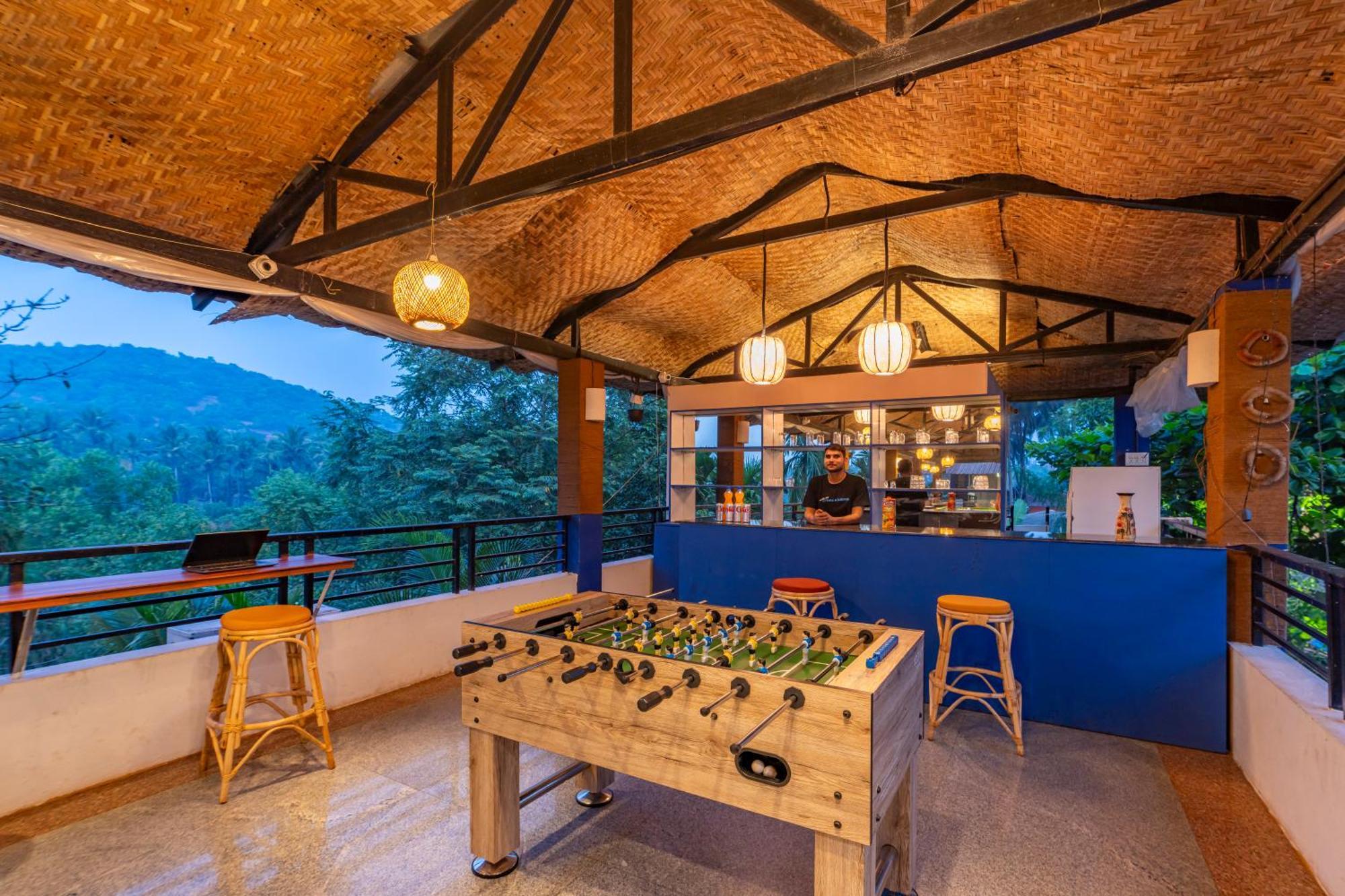Madpackers Goa Anjuna - Bar Экстерьер фото