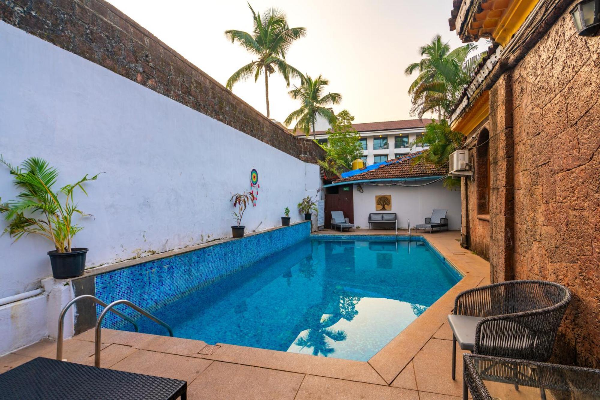 Madpackers Goa Anjuna - Bar Экстерьер фото