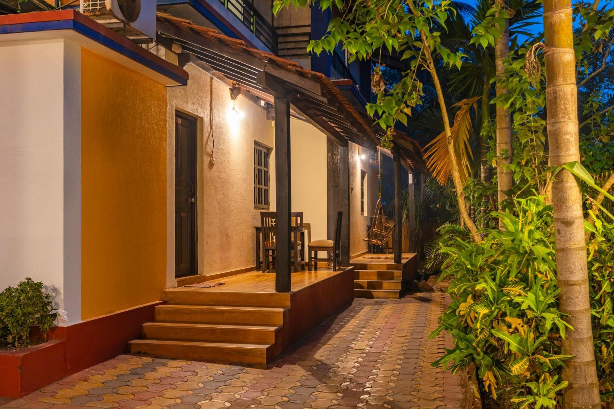 Madpackers Goa Anjuna - Bar Экстерьер фото