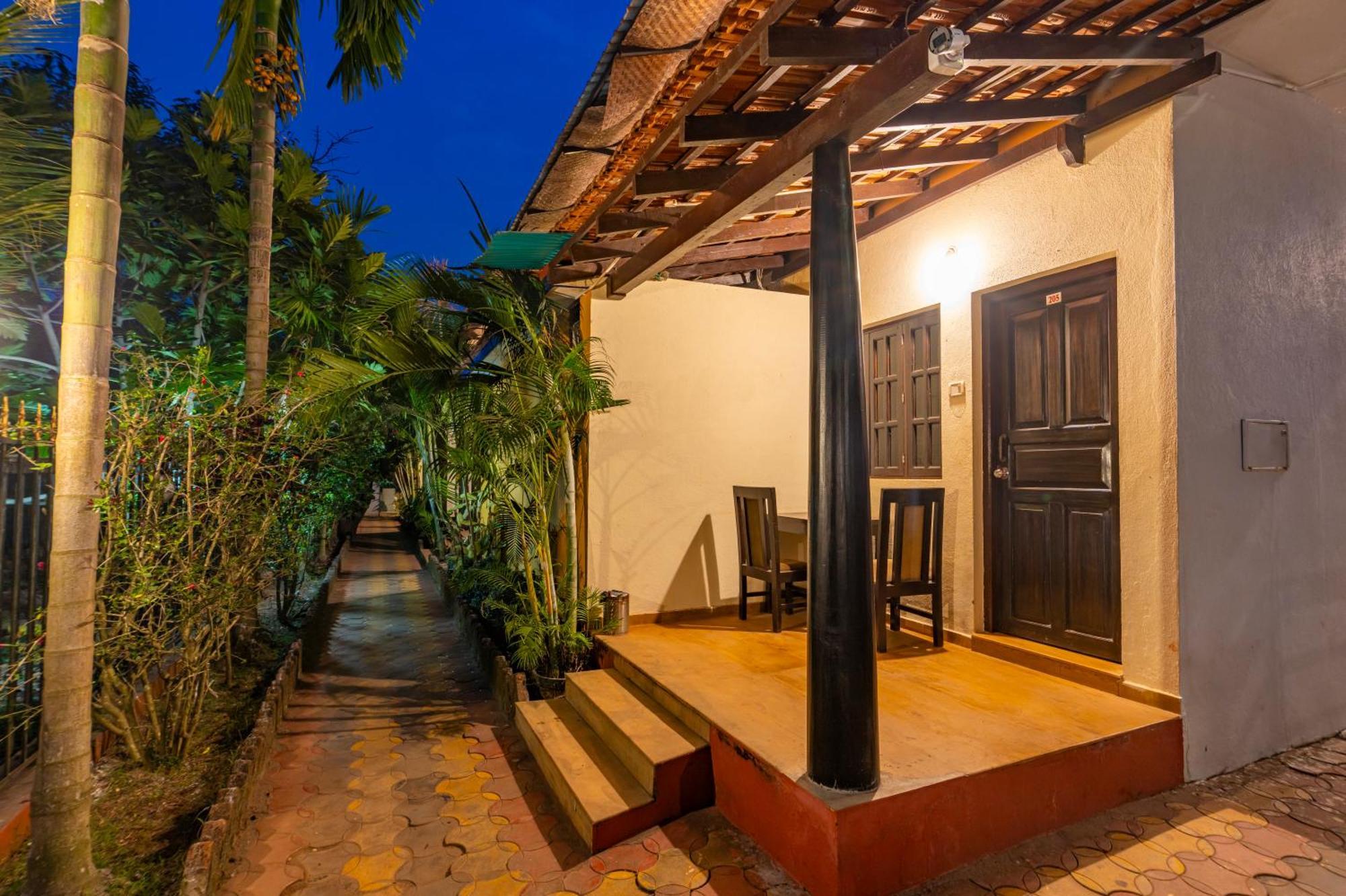 Madpackers Goa Anjuna - Bar Экстерьер фото